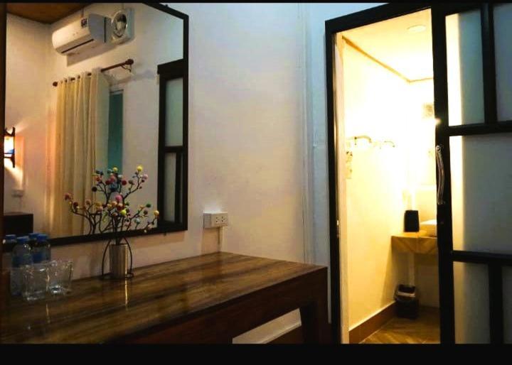 Villa Sala Vanna Savannakhet Eksteriør billede